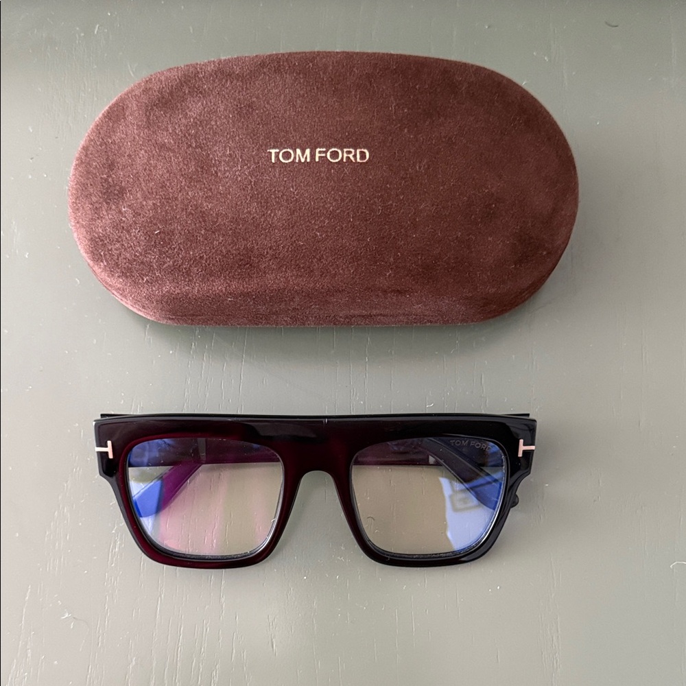 Tom Ford Black Oversized Glasses - ReneeTF847